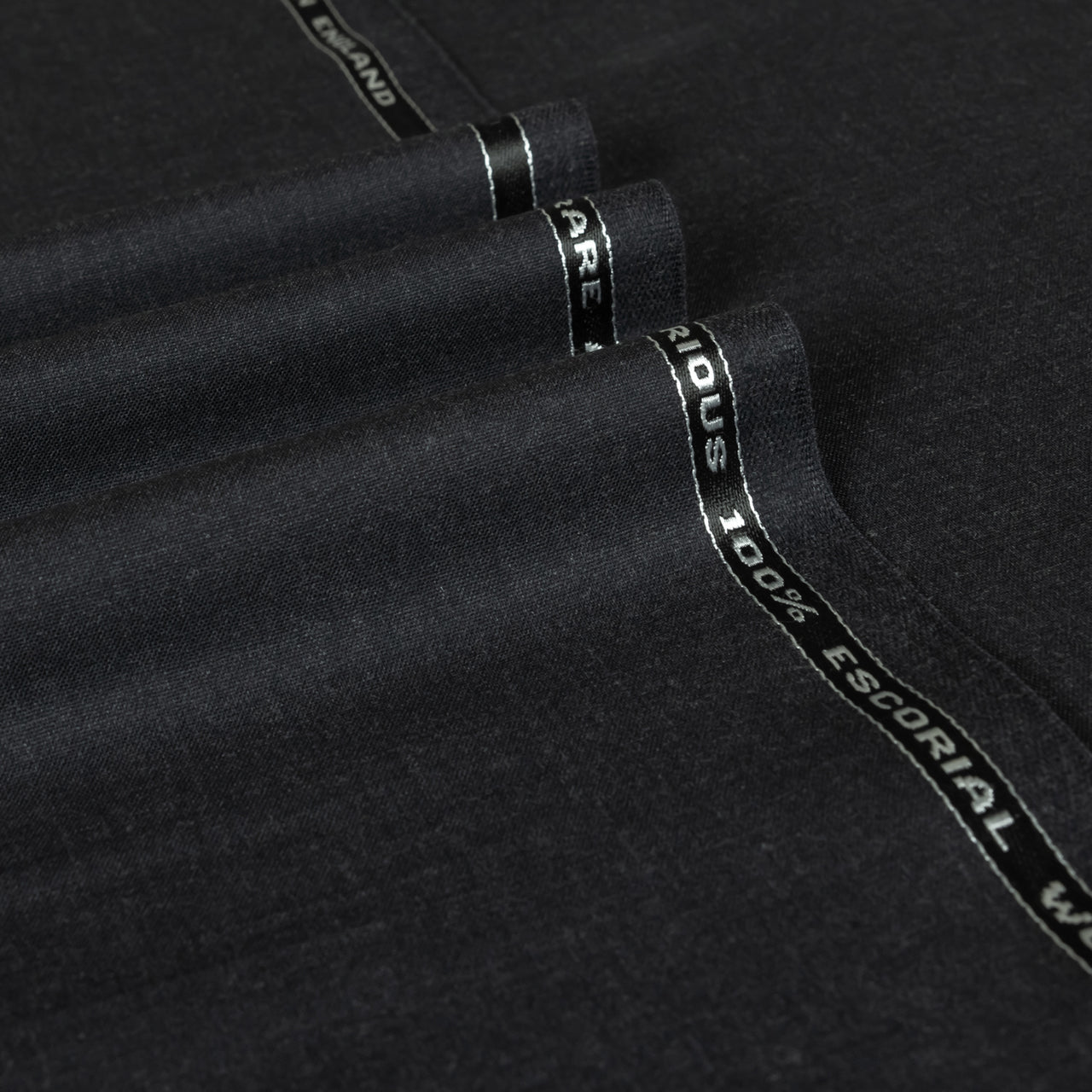 100% Escorial Wool travel suit cloth