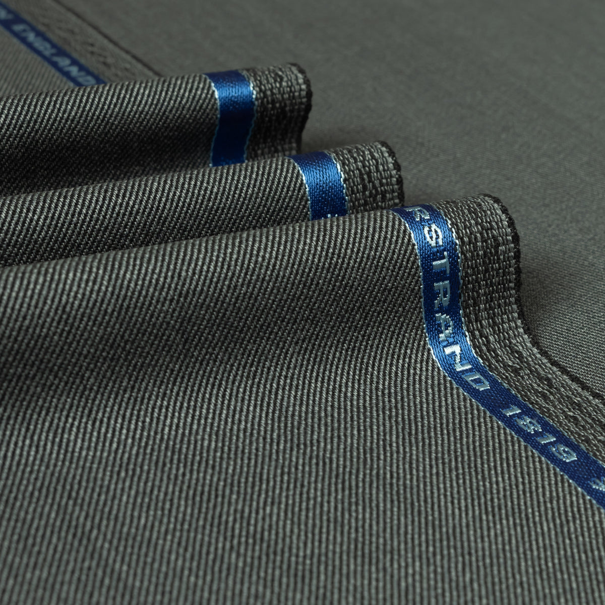 Summerstrand - Twist Twill Super 100's Wool