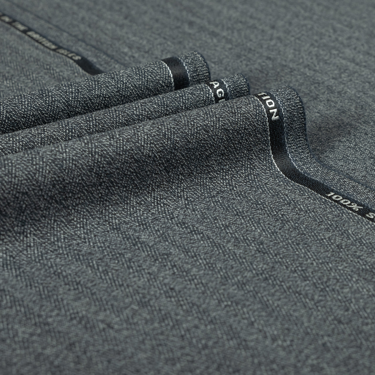 Heritage Twist - Arthur's Seat Herringbone 100% Merino Wool Mid Weight Suiting