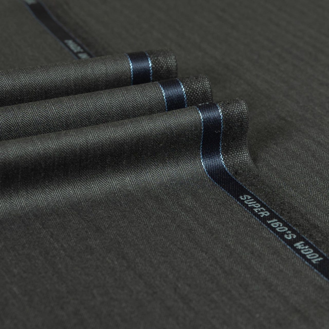 Signature - Herringbone Super 160's Wool