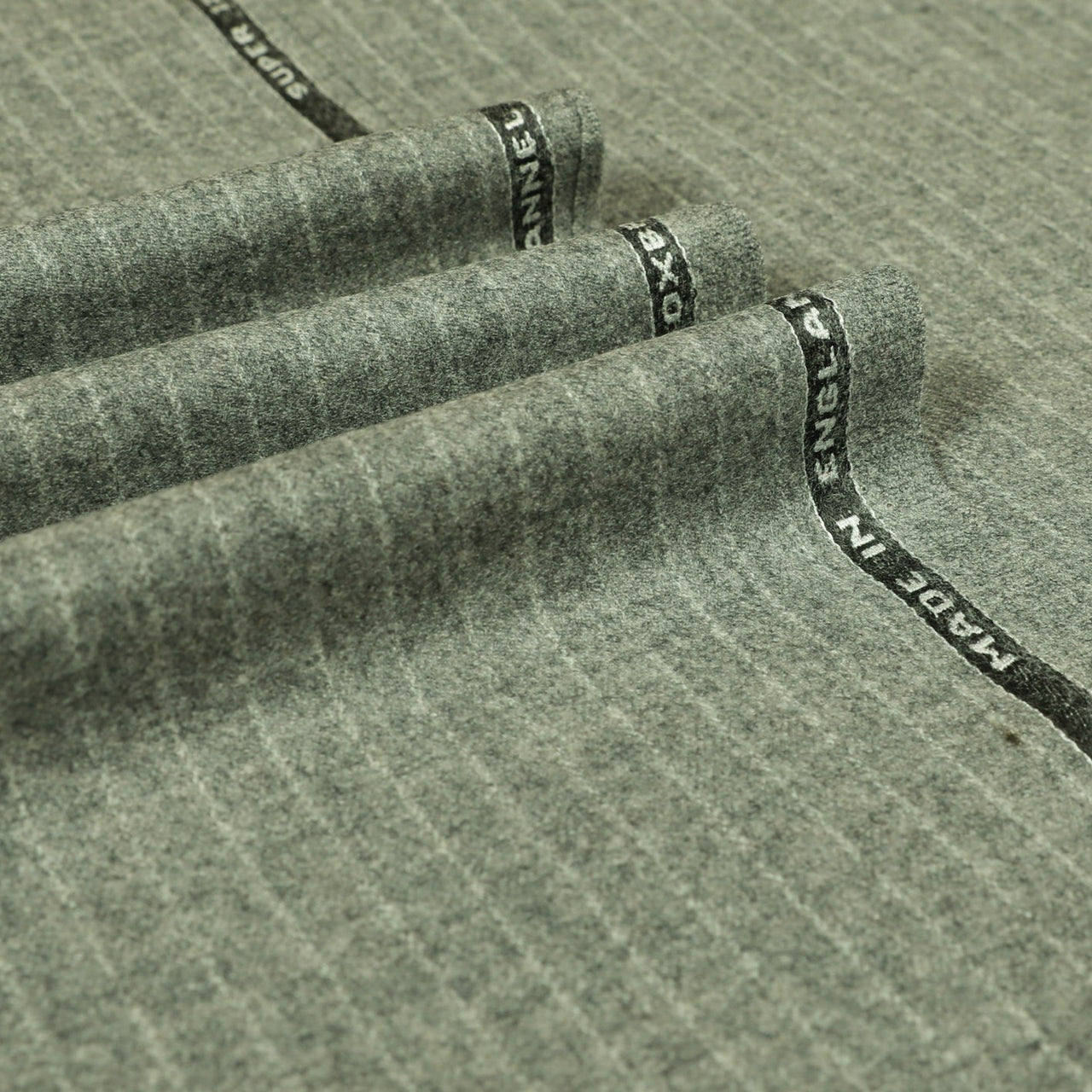 Oxbridge Flannel - Narrow Chalk Stripe Super 120's Wool Flannel