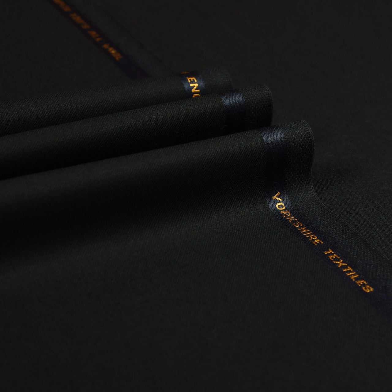 British Classic - Plain Super 100's Wool