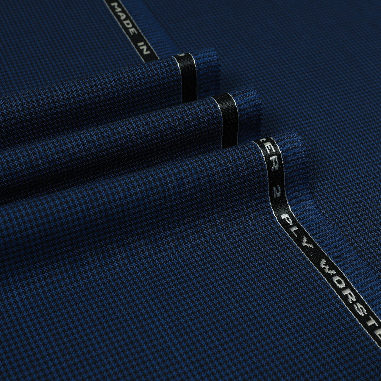 Explorer - Houndstooth 100% High Twist Wool