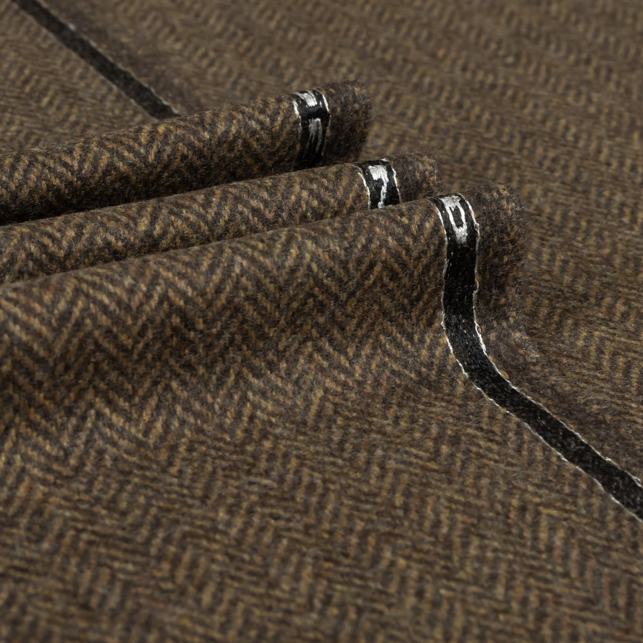 Escudo - 100% Escorial Wool Herringbone Fabric