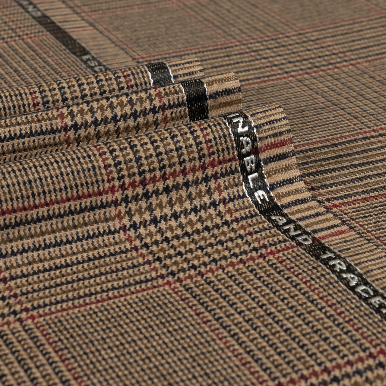 Escudo - 100% Escorial Wool Glen Check Fabric