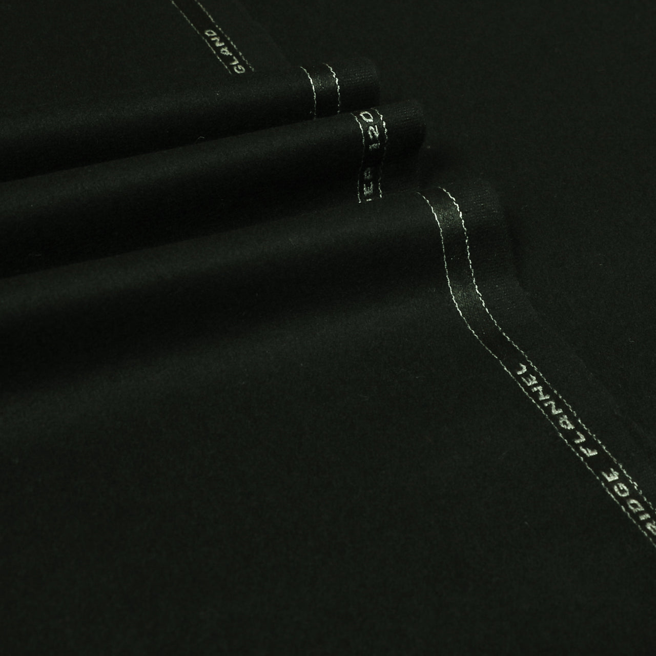 Oxbridge Flannel - Plain Suiting 100% Super 120's Wool