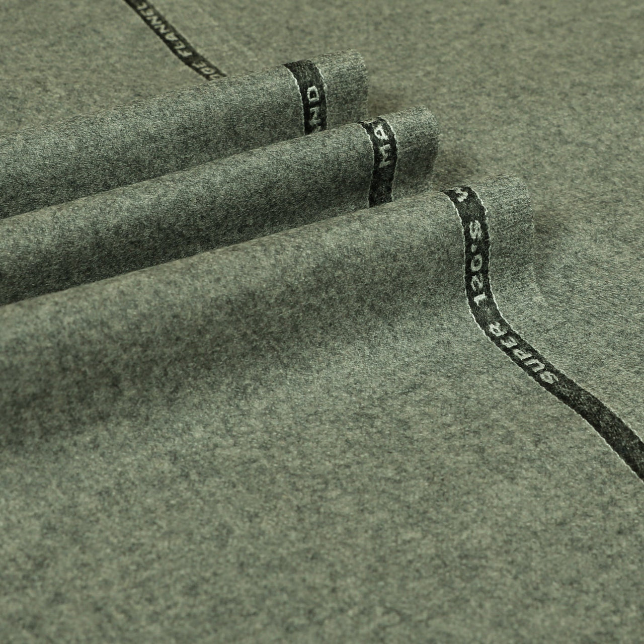 Oxbridge Flannel - Plain Suiting 100% Super 120's Wool