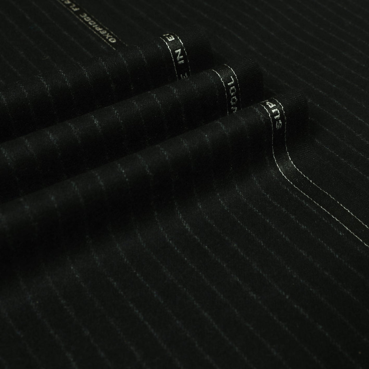 Oxbridge Flannel - Narrow Chalk Stripe Suiting 100% Super 120's Wool